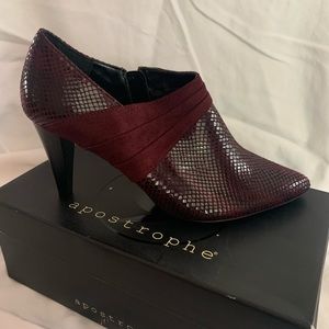 Apostrophe Burgundy Booties